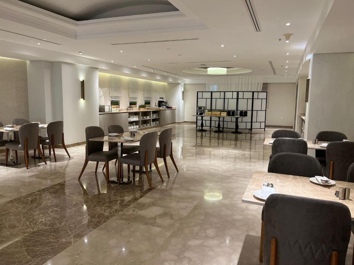 Gloria Hotel & Suites Doha Exterior foto