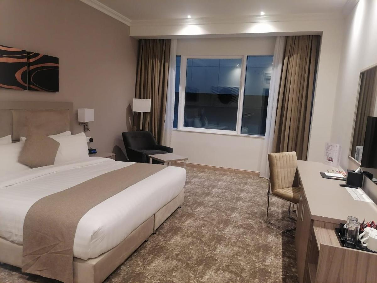 Gloria Hotel & Suites Doha Exterior foto